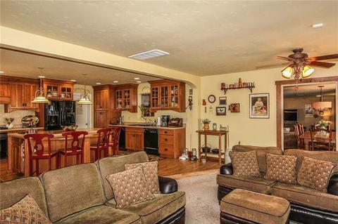 4915 E Cedar Ln, Norman, OK 73026 photo 5