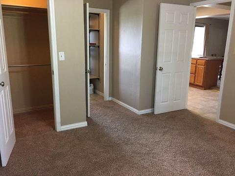 4915 E Cedar Ln, Norman, OK 73026 photo 28