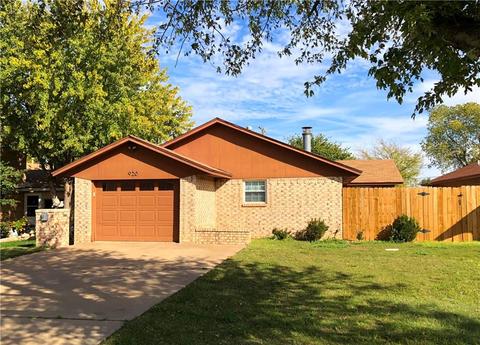 920 Grady, Altus, OK 73521 photo 1