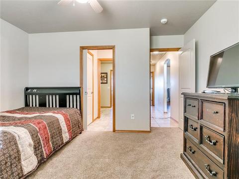 4526 Apple Estates Rd, Moore, OK 73160 photo 8