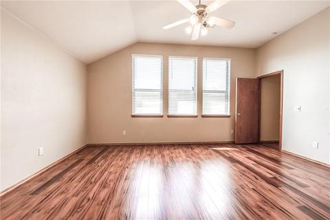 613 Hedgewood Dr, Moore, OK 73160 photo 14