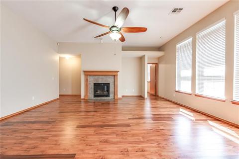 613 Hedgewood Dr, Moore, OK 73160 photo 2