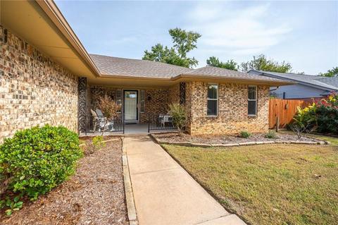 1709 Rolling Stone, Norman, OK 73071 photo 2