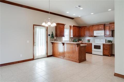 704 Meleah, Mcloud, OK 74851 photo 9