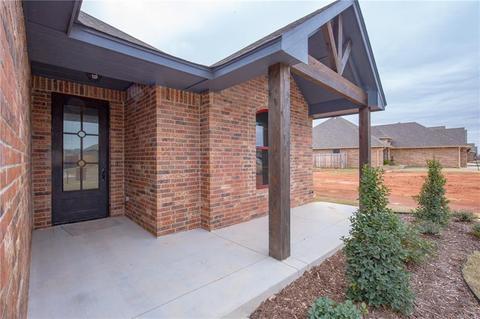 1920 NE 25th St, Moore, OK 73160 photo 2