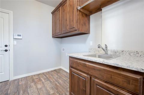 1920 NE 25th St, Moore, OK 73160 photo 12