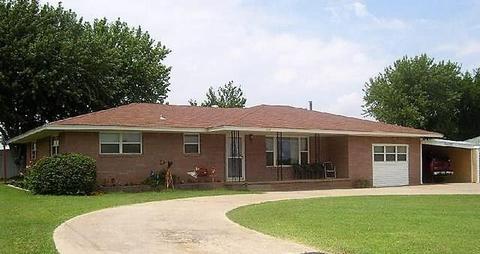 708 S, Carnegie, OK 73015 photo 2
