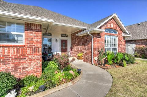 2037 Oak Dr, Moore, OK 73170 photo 3