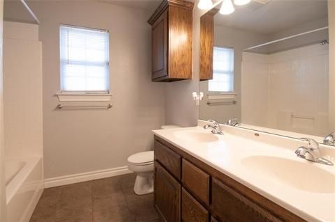 1801 Foxtail Cir, Altus, OK 73521 photo 24