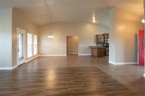 1801 Foxtail Cir, Altus, OK 73521 photo 8