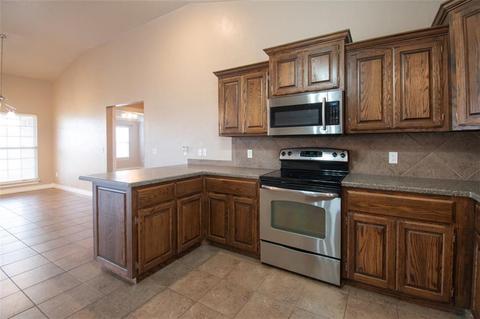 1801 Foxtail Cir, Altus, OK 73521 photo 10