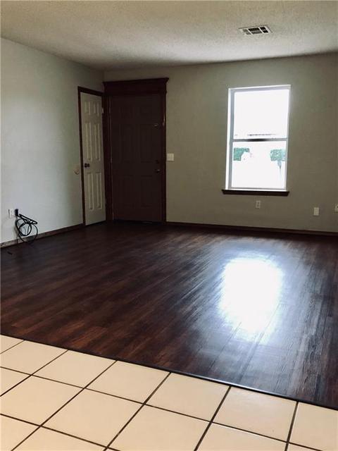 186 Echo Ln, Harrah, OK 73045 photo 2
