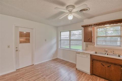 1517 Lakecrest, Norman, OK 73071 photo 8