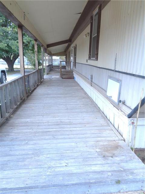 20541 E 1468, Lone Wolf, OK 73655 photo 2