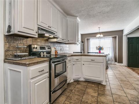 17 Delaware Dr, Shawnee, OK 74801 photo 9