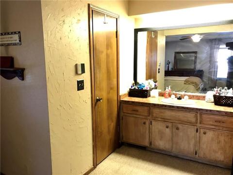 1900 Sequoyah Ct, Moore, OK 73160 photo 16