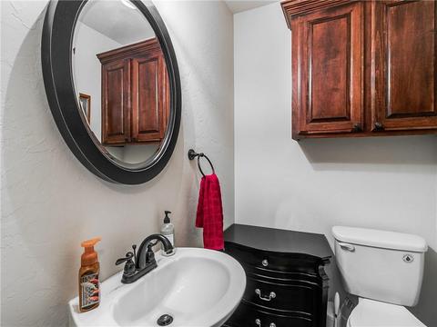 295 Hillside Dr, Harrah, OK 73045 photo 9