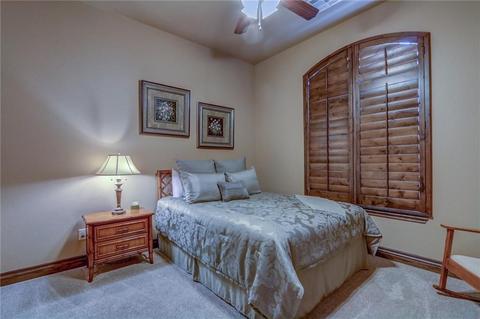 2817 Rustic Rd, Edmond, OK 73034 photo 23