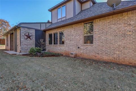 2817 Rustic Rd, Edmond, OK 73034 photo 35
