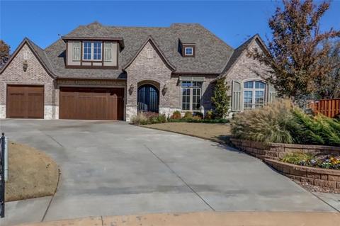 2817 Rustic Rd, Edmond, OK 73034 photo 1