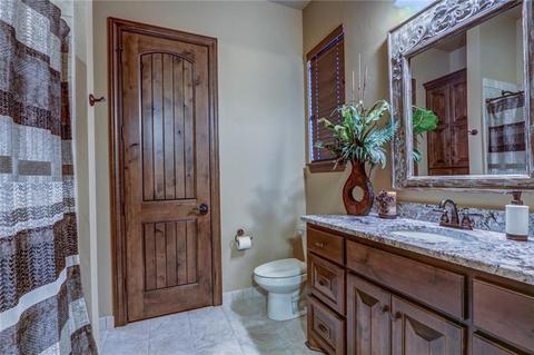 2817 Rustic Rd, Edmond, OK 73034 photo 24