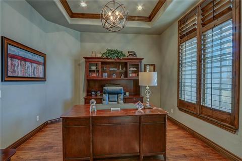 2817 Rustic Rd, Edmond, OK 73034 photo 5
