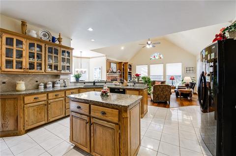 809 Fox Tail, Edmond, OK 73034 photo 11