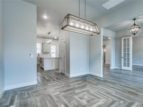 309 E 3rd St, Edmond, OK 73034 photo 6