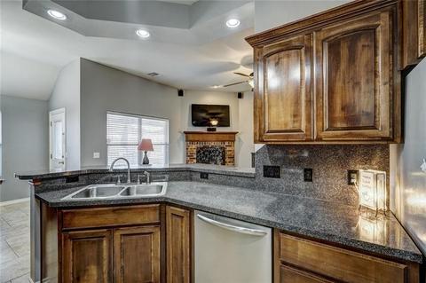 1301 Mead Cir, Moore, OK 73170 photo 14