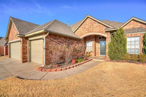 1301 Mead Cir, Moore, OK 73170 photo 2