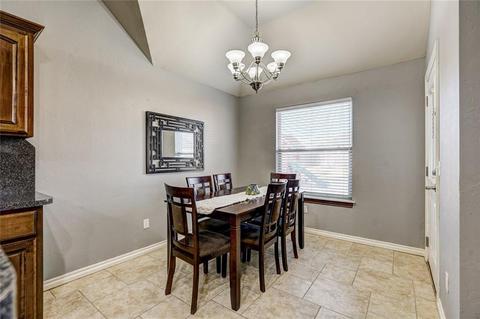 1301 Mead Cir, Moore, OK 73170 photo 10