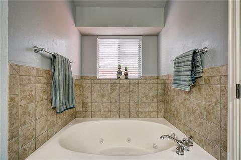 1301 Mead Cir, Moore, OK 73170 photo 18