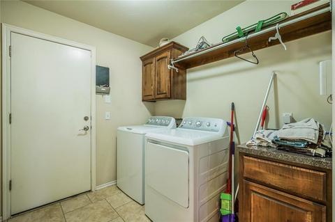 1301 Mead Cir, Moore, OK 73170 photo 28