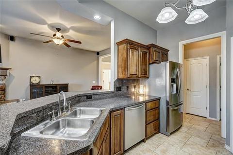 1301 Mead Cir, Moore, OK 73170 photo 13