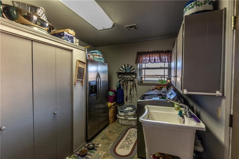 401 E Roh, Thomas, OK 73669 photo 16