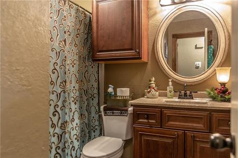 401 E Roh, Thomas, OK 73669 photo 18