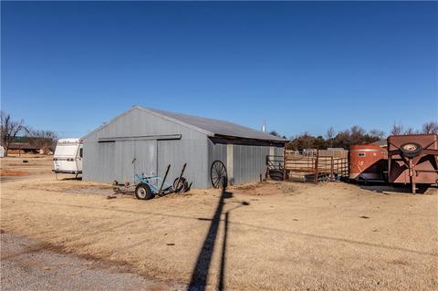 401 E Roh, Thomas, OK 73669 photo 30