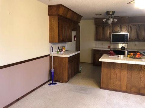 705 Canterbury, Altus, OK 73521 photo 5