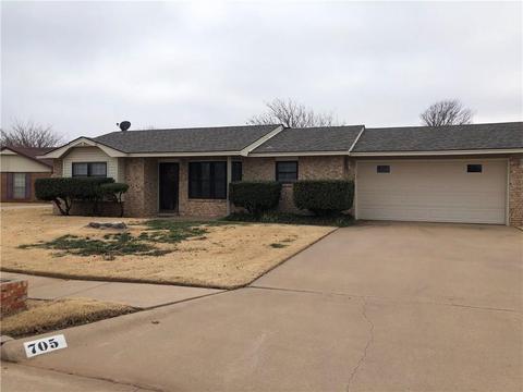 705 Canterbury, Altus, OK 73521 photo 2