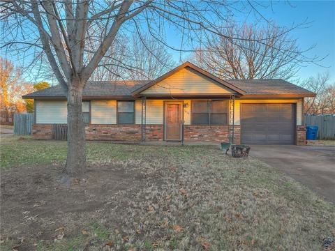 1010 Sharp St, Perkins, OK 74059 photo 1