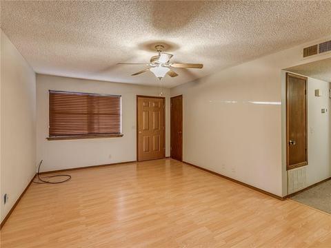 1010 Sharp St, Perkins, OK 74059 photo 2