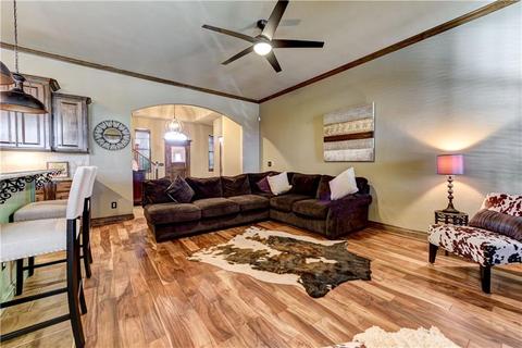 608 E Amelia Ter, Mustang, OK 73064 photo 8