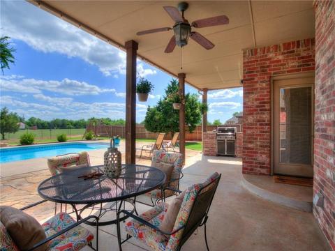 608 E Amelia Ter, Mustang, OK 73064 photo 25