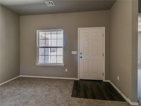 2109 Bosc Dr, Newcastle, OK 73065 photo 2