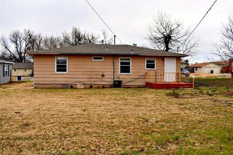 207 W Apache, Marlow, OK 73055 photo 13