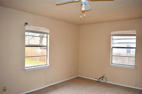 207 W Apache, Marlow, OK 73055 photo 9