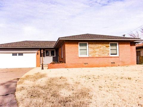 125 Cameron, Altus, OK 73521 photo 2