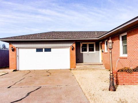 125 Cameron, Altus, OK 73521 photo 1