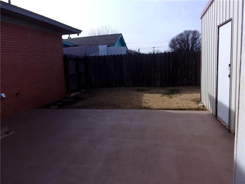 125 Cameron, Altus, OK 73521 photo 8