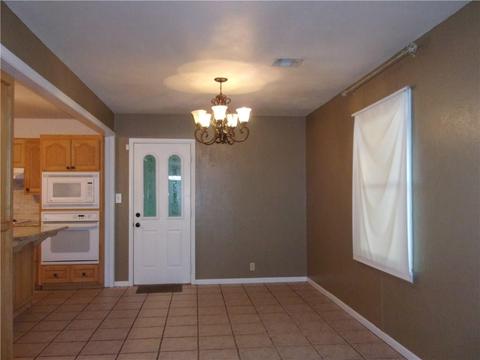 125 Cameron, Altus, OK 73521 photo 17